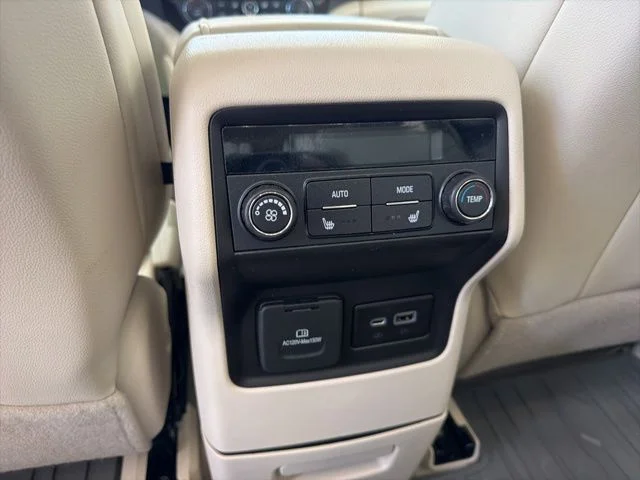 Used 2022 Gray GMC Denali image 21