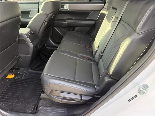Used 2025 Serenity White Hyundai SEL image 12
