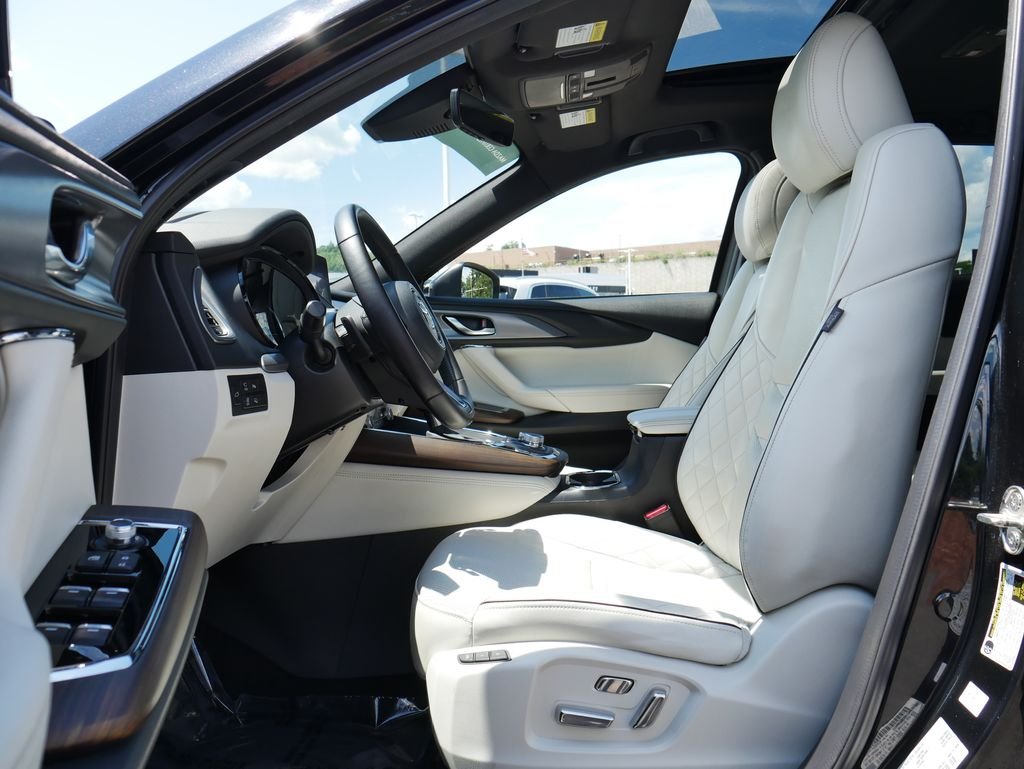 Certified Used 2023 Black Mazda Signature image 15