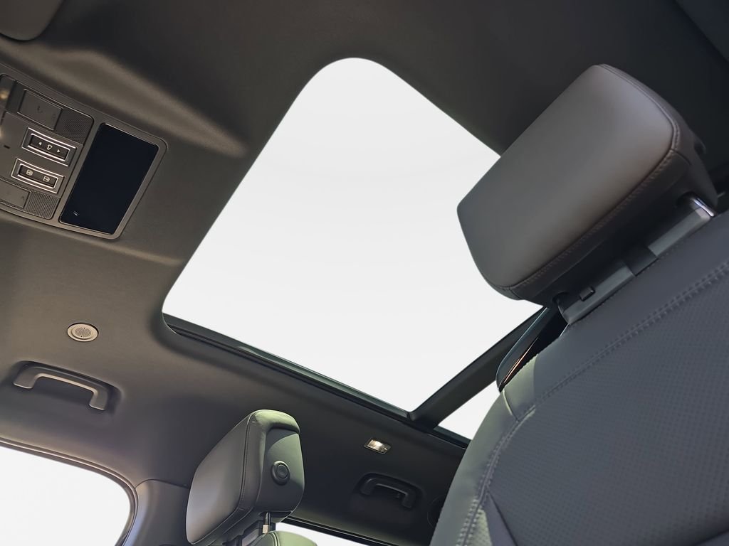 New 2026 Santorini Black Land Rover S image 31