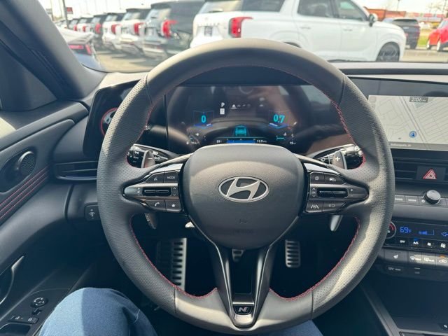 2025 Hyundai Elantra N Line - Photo 17