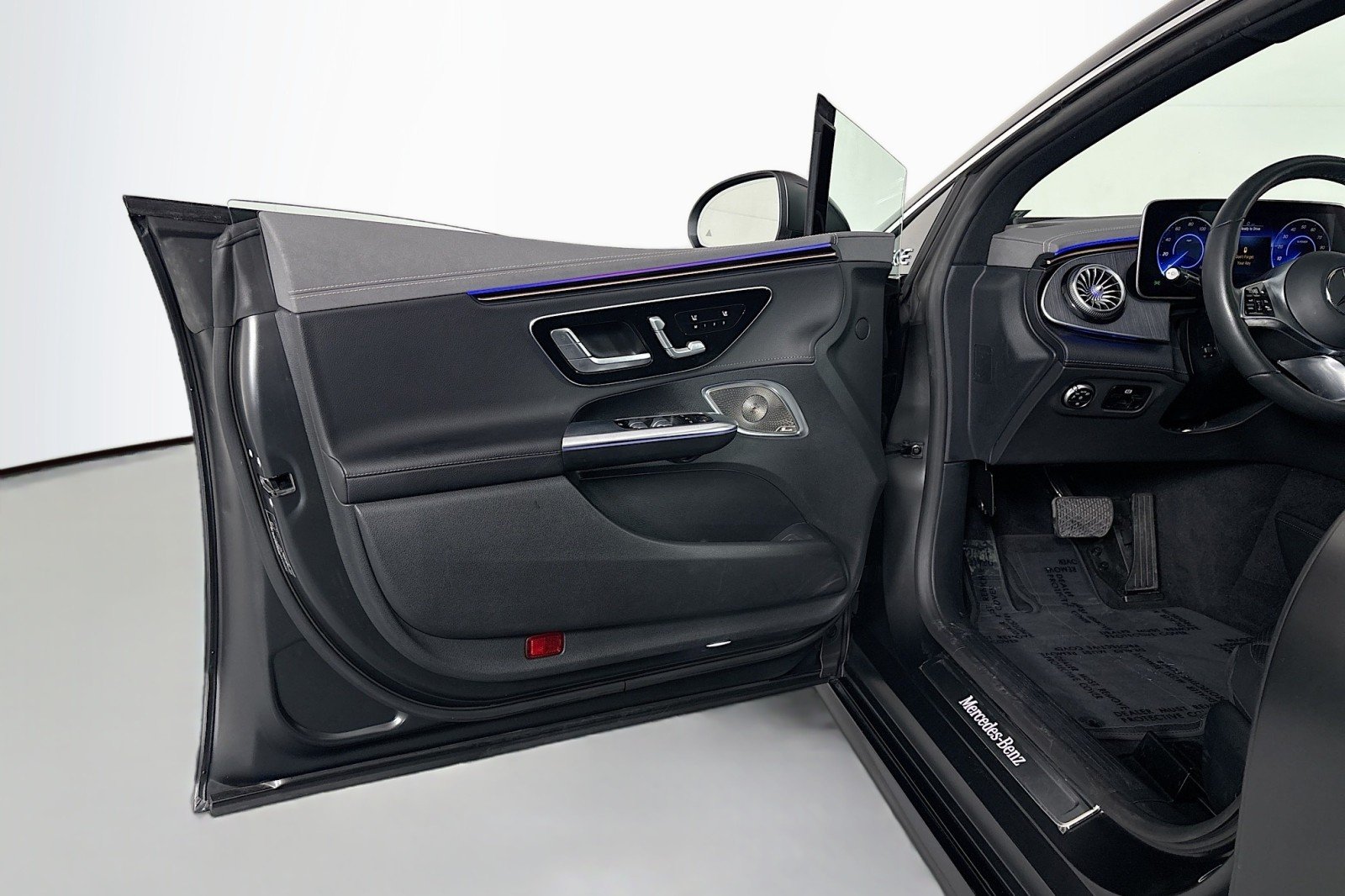 Certified Used 2023 MANUFAKTUR Graphite Grey Magno Mercedes-Benz 350 image 21