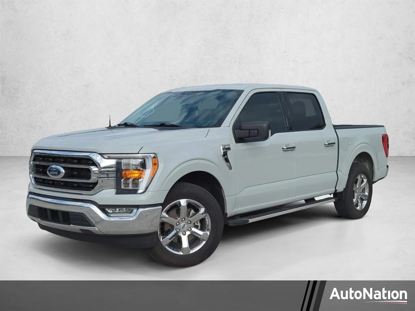 Used 2023 Avalanche Ford XLT image 1