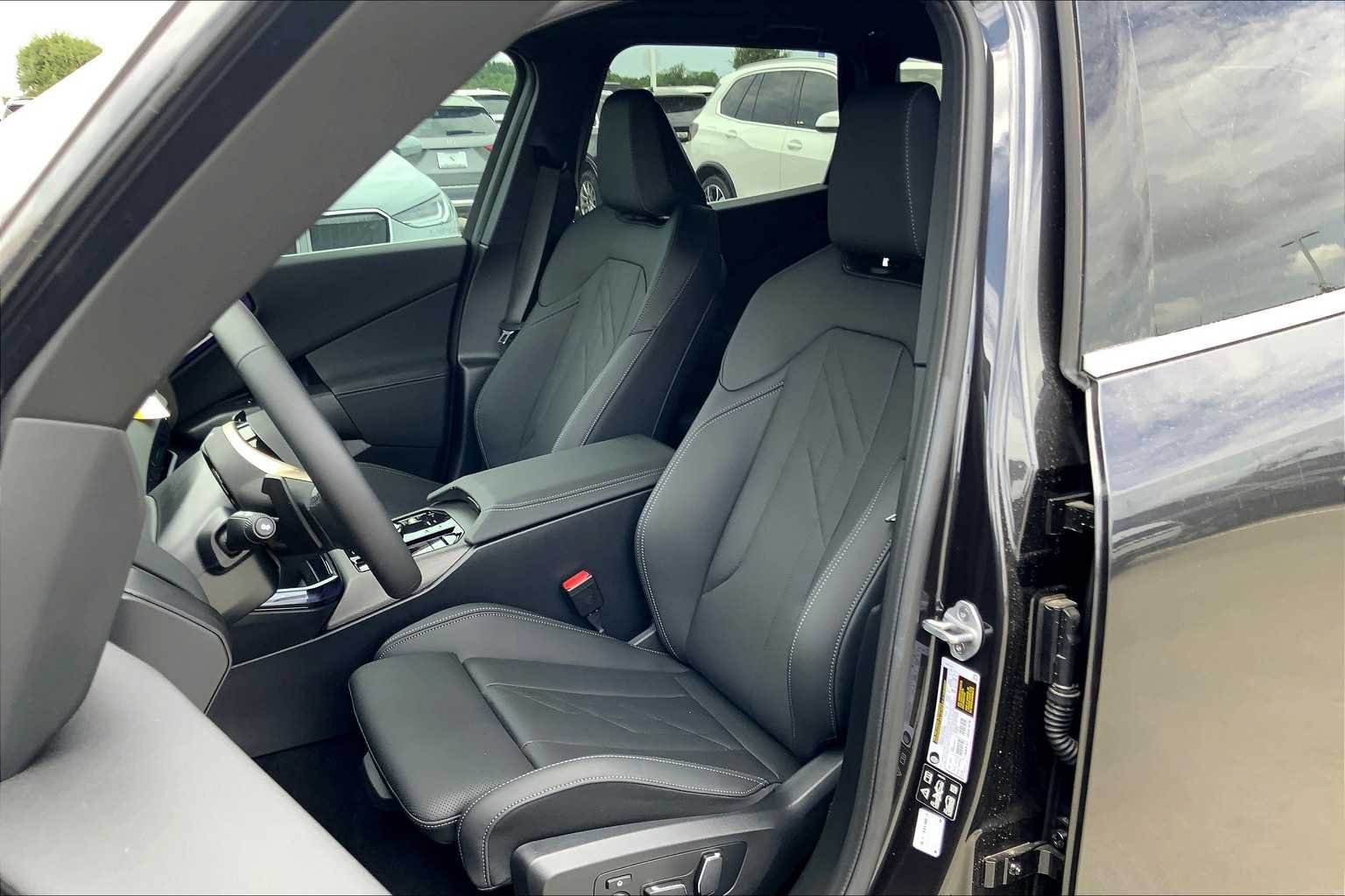 2025 BMW X3 30 - Photo 9