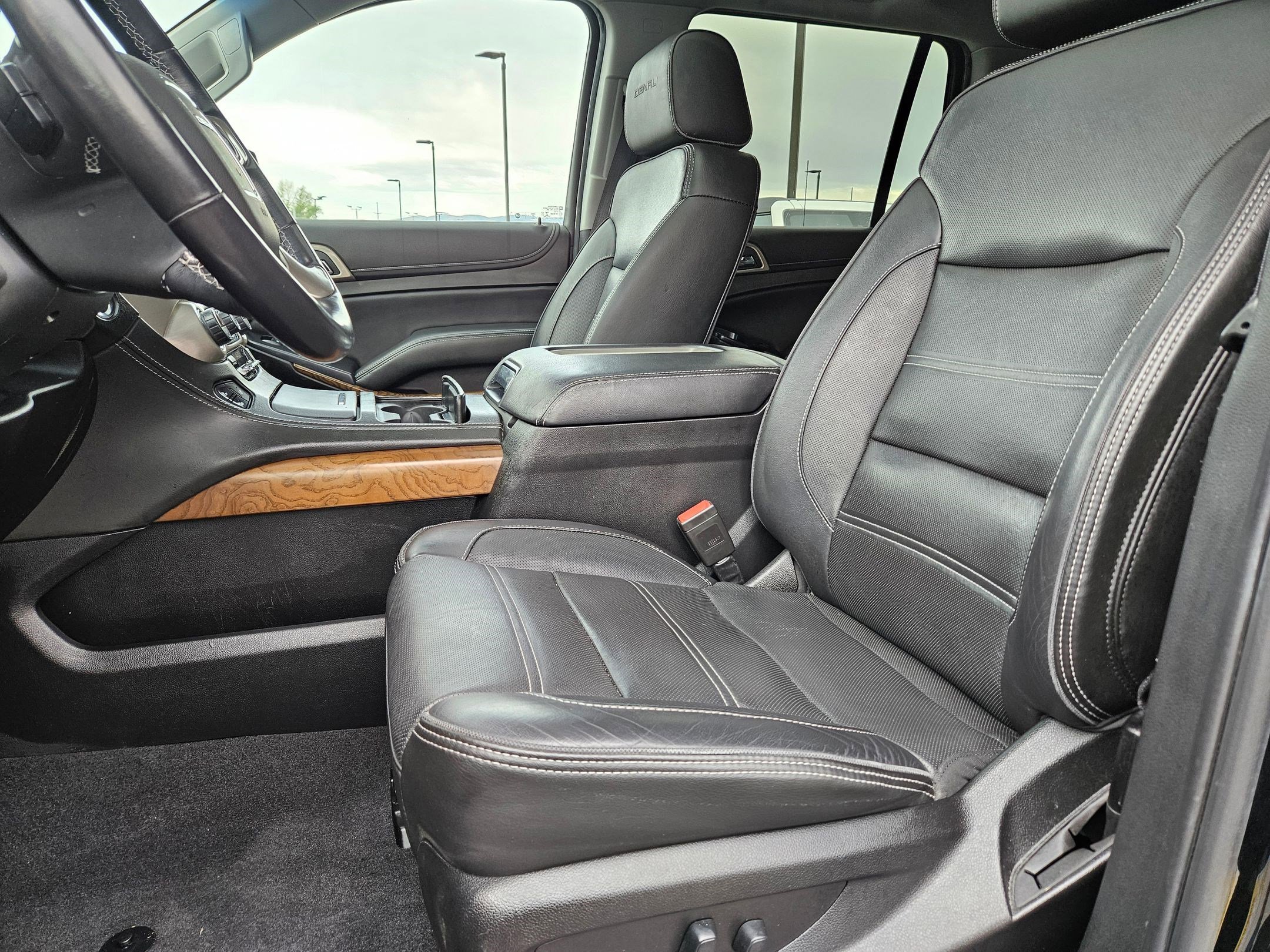Used 2020 Onyx Black GMC Denali image 15