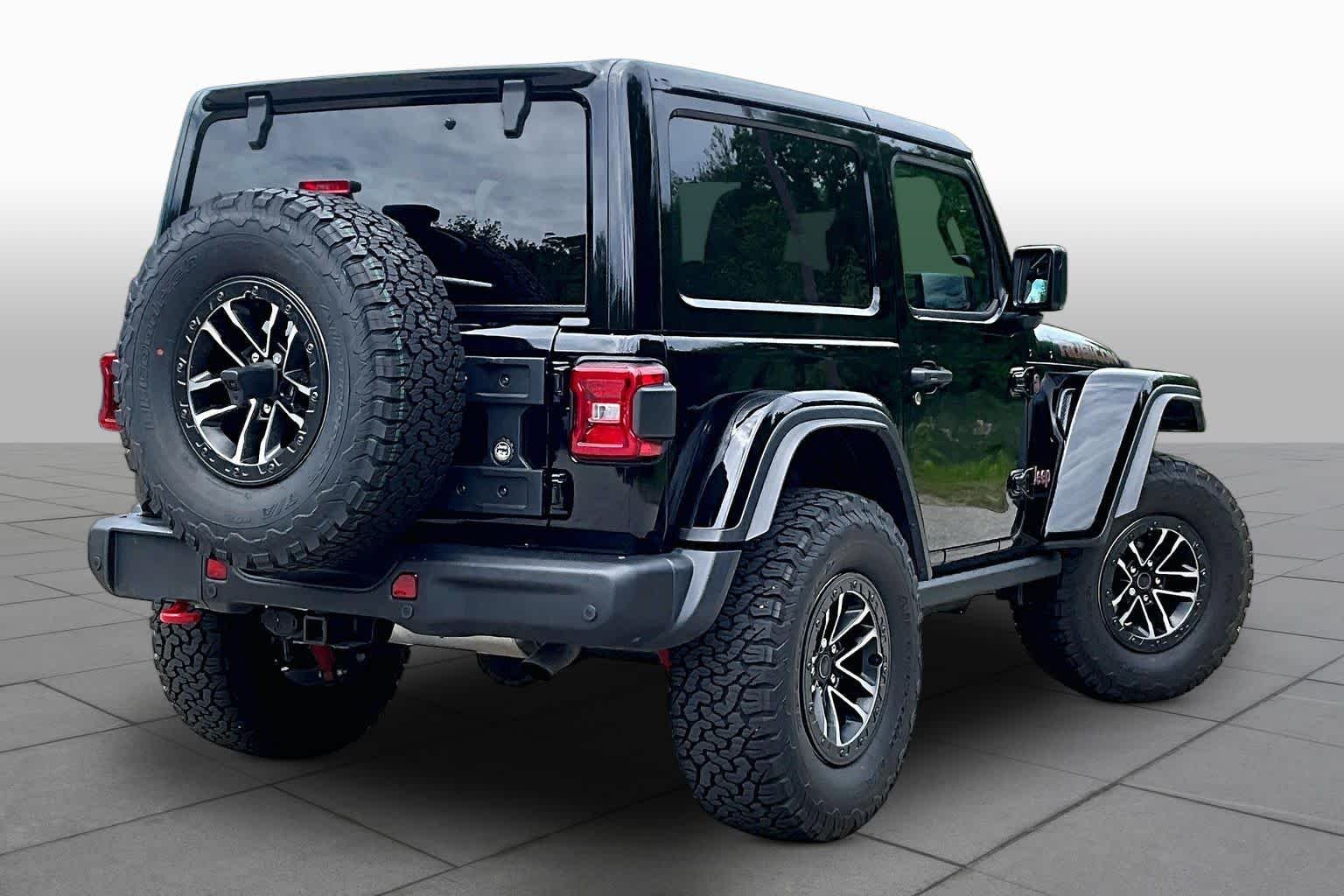 Used 2025 Black Clearcoat Jeep Rubicon X image 13