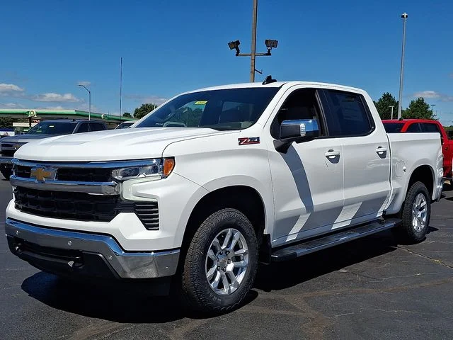 New 2026 White Chevrolet LT image 3