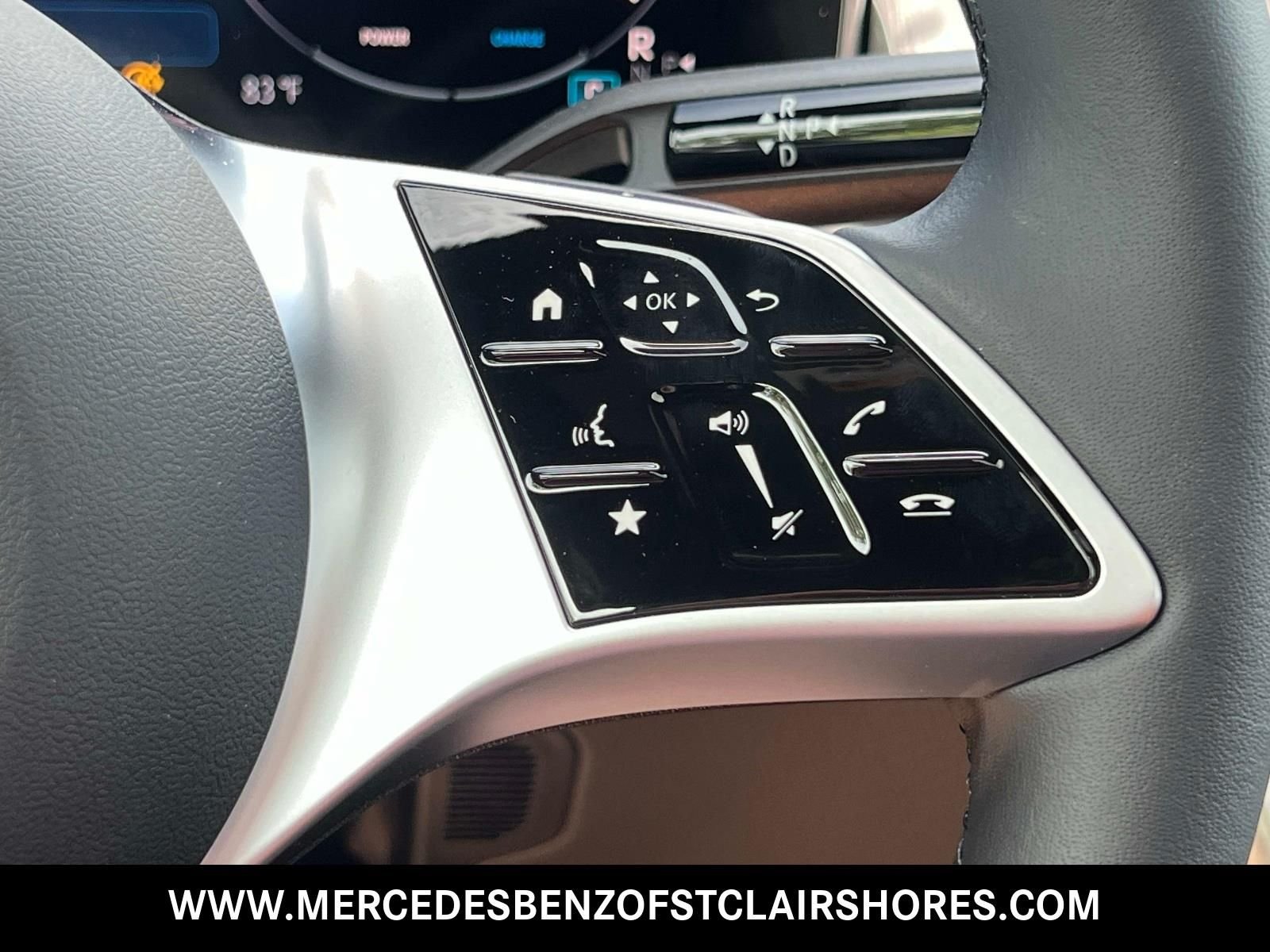 New 2026 Graphite Grey Metallic Mercedes-Benz GLC 300 image 28