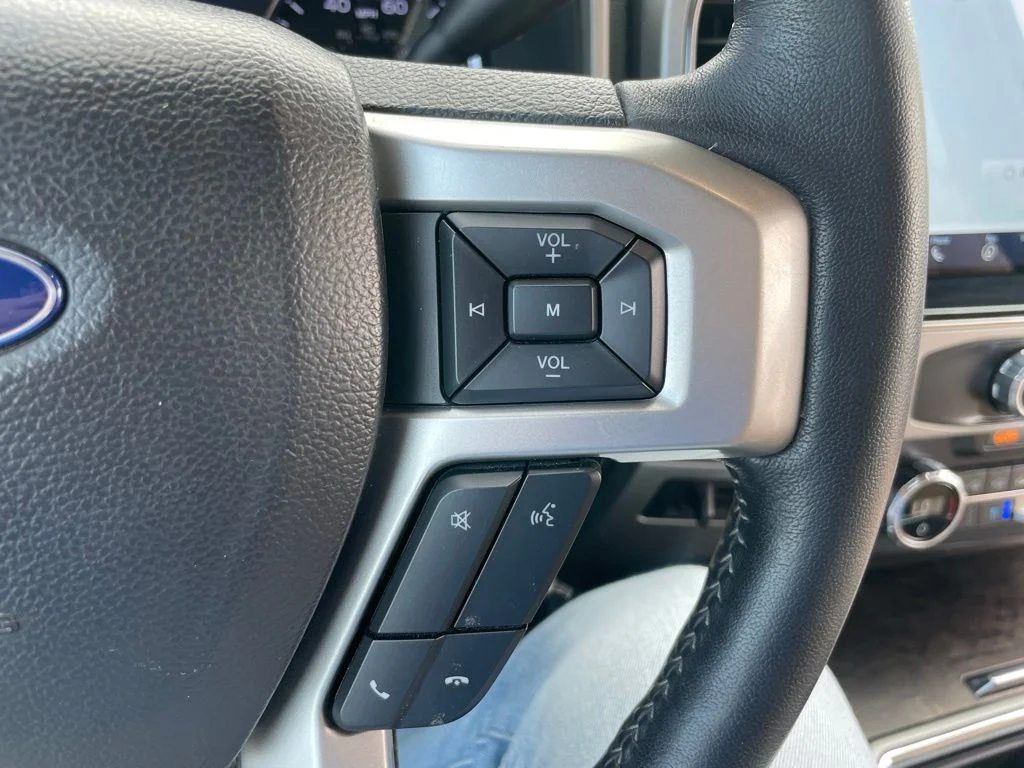 Used 2022 Red Metallic Ford Lariat image 23