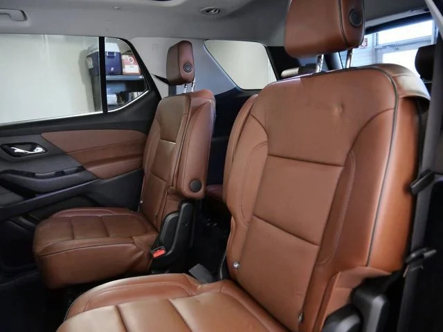 Used 2018 Red Chevrolet High Country image 14