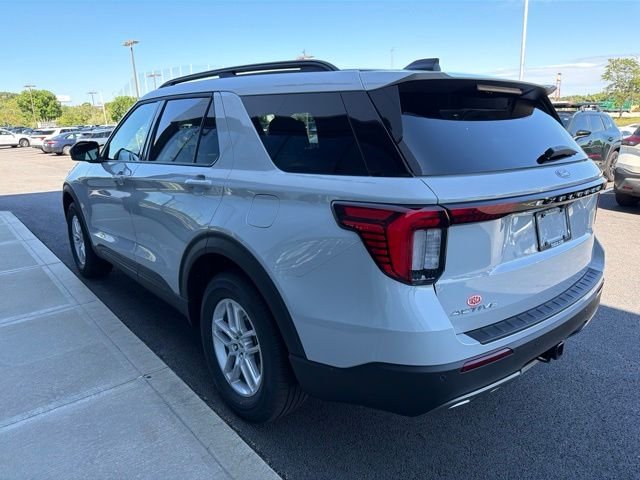 New 2027 Gray Ford 4DR 4WD ACTIVE image 5