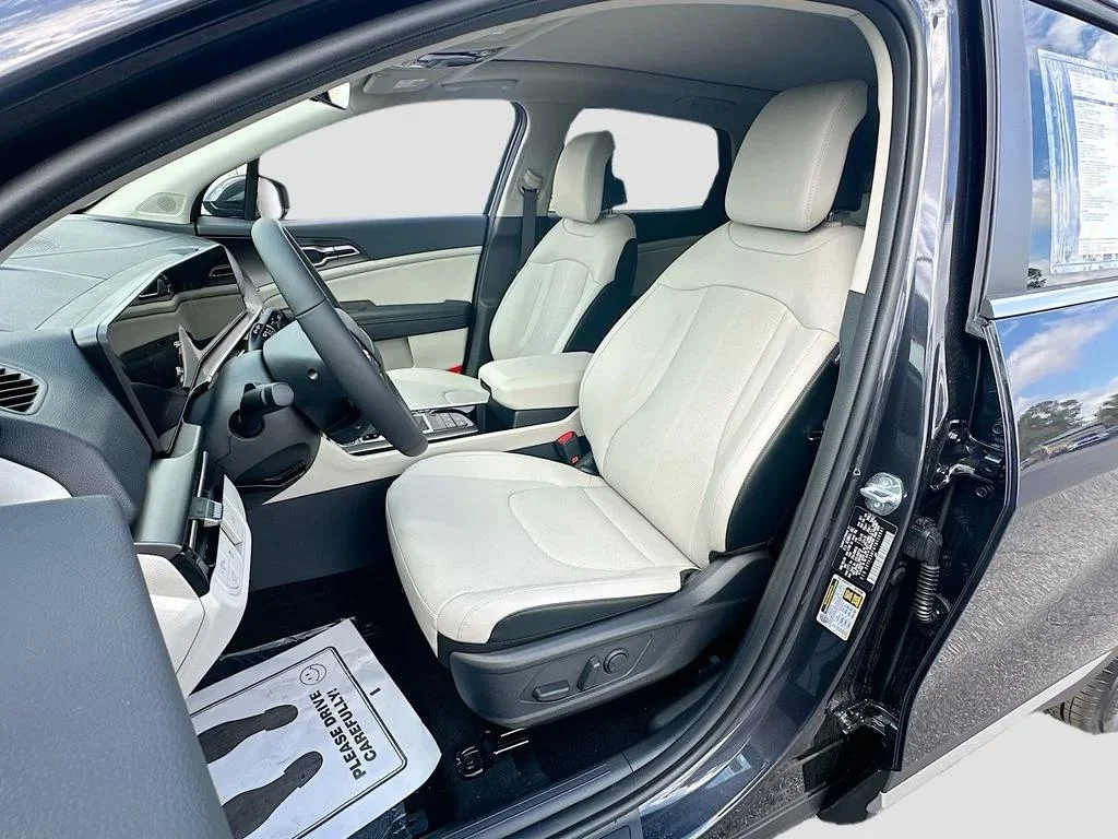 2026 Kia Sportage EX - Photo 20