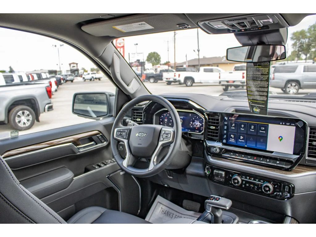 New 2026 Summit White Chevrolet LT Trail Boss image 28