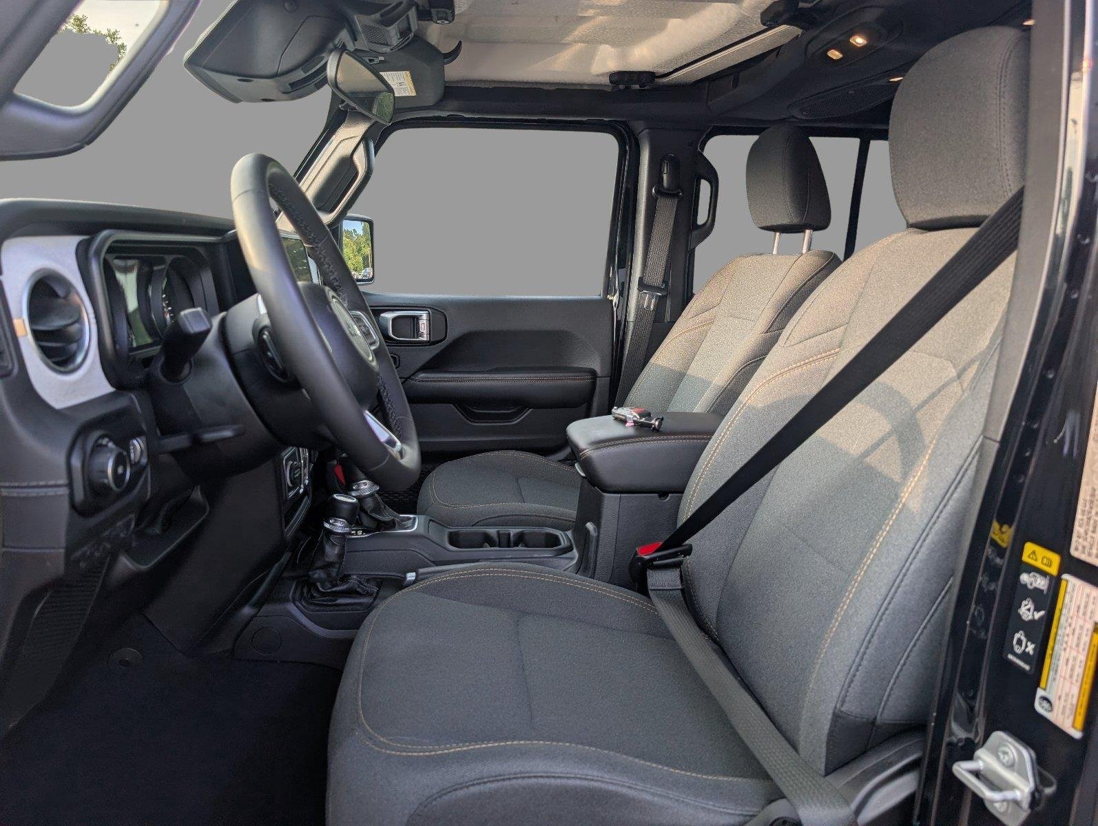 Used 2025 Black Clearcoat Jeep Sahara image 15