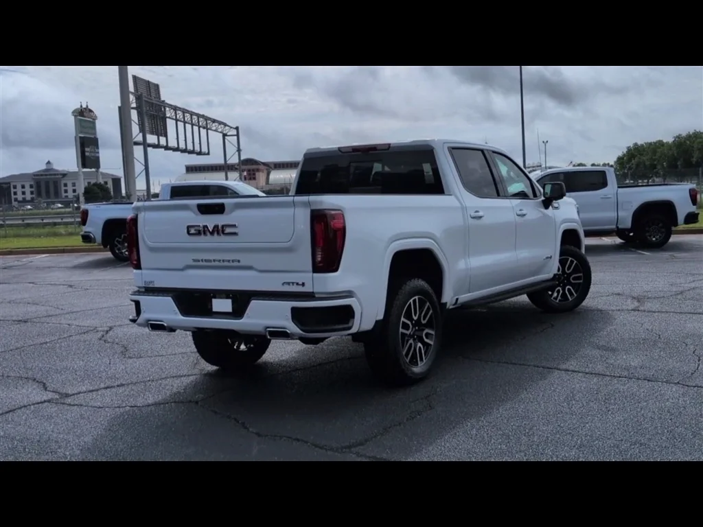New 2026 Summit White GMC AT4 image 32