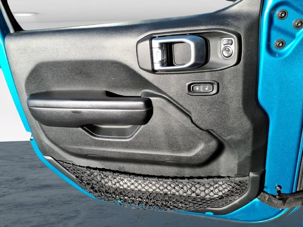 Used 2020 Teal Jeep Unlimited Rubicon image 30