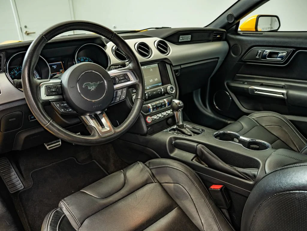 Used 2015 Yellow Ford GT Premium image 33