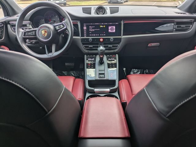 Used 2025 Black Porsche Base image 27