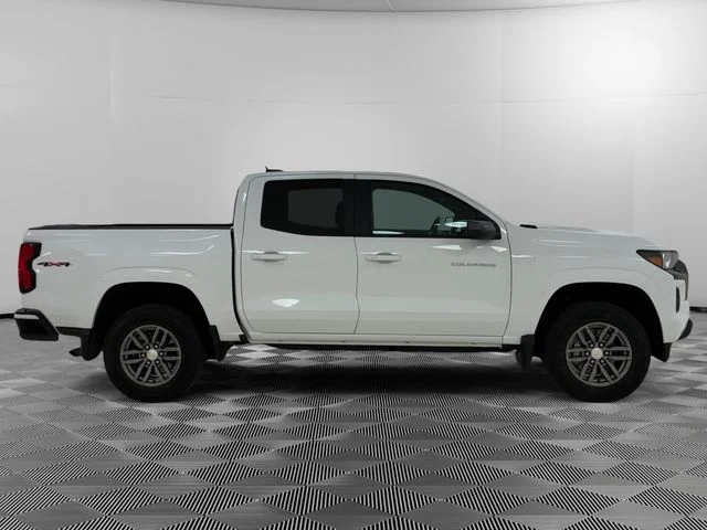 Used 2023 White Chevrolet LT image 6