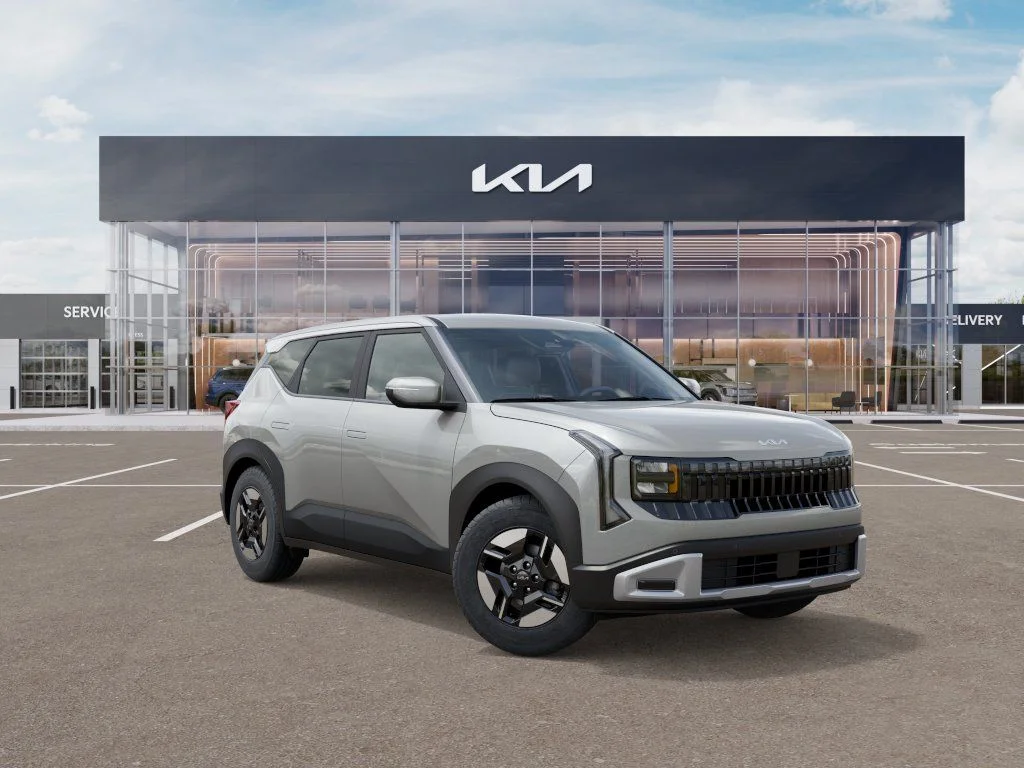 New 2027 Silver Kia LX image 7
