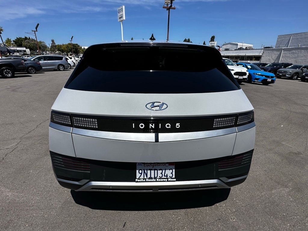 Used 2024 Cyber Gray Hyundai SEL image 7