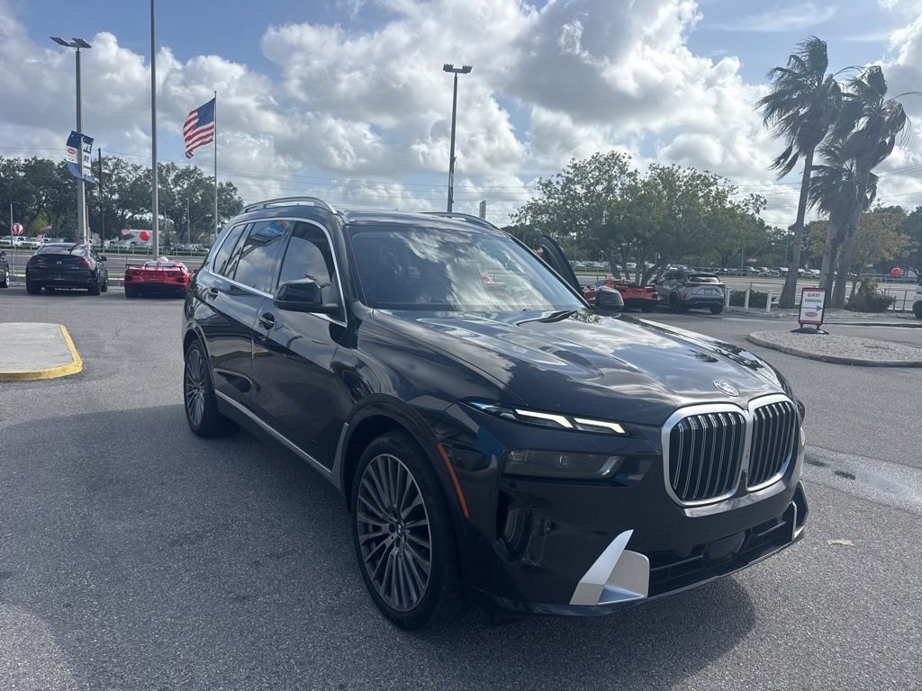 2025 BMW X7 xDrive40i's photo