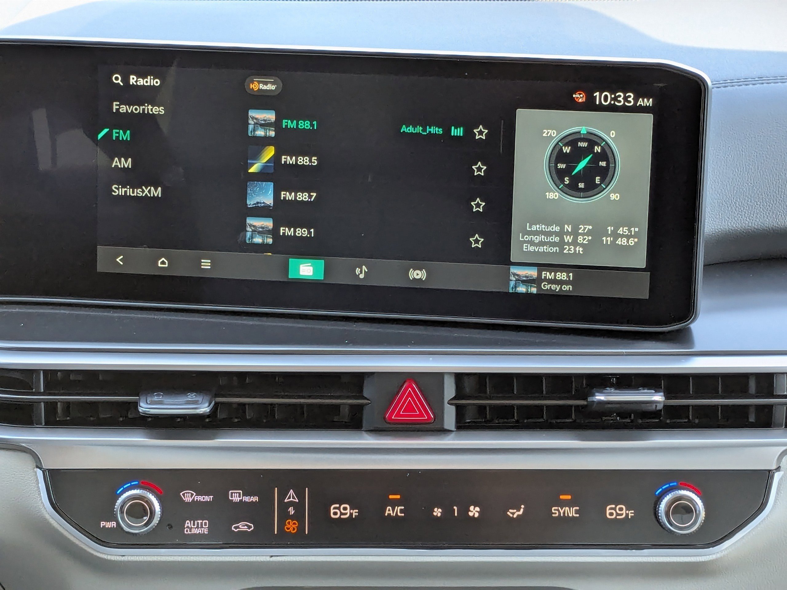 New 2026 Glacial White Pearl Kia S image 24