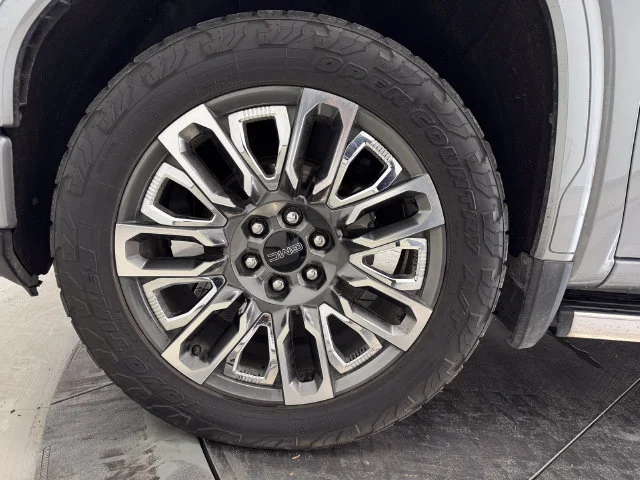 Used 2024 Sterling Metallic GMC Denali Ultimate image 10
