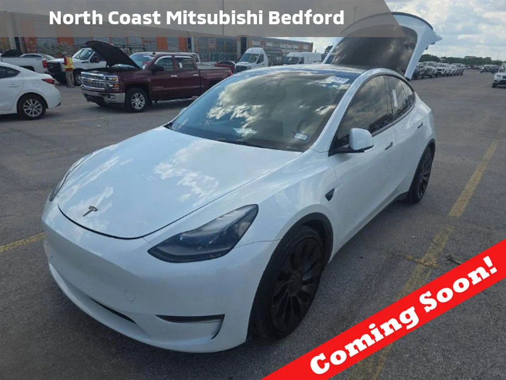 Used 2024 White Tesla Performance image 1