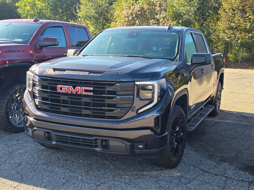 Used 2022 TITANIUM RUSH METALLIC GMC Elevation image 2