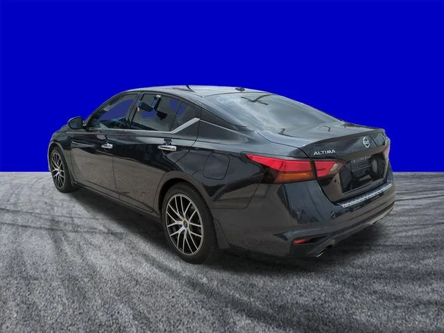 Certified Used 2021 Blue Nissan 2.5 SL image 6