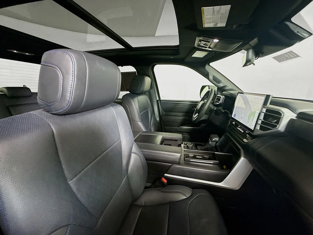 Used 2025 Lunar Rock Toyota Platinum Hybrid image 28