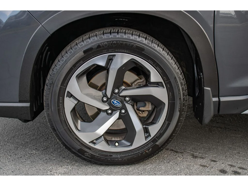Used 2022 Magnetite Gray Metallic Subaru Touring image 5