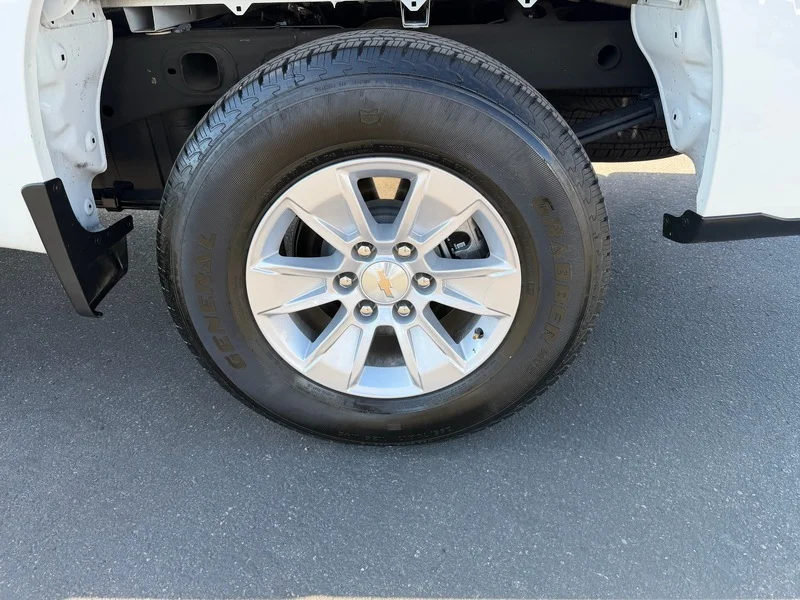 Used 2025 Summit White Chevrolet WT image 26