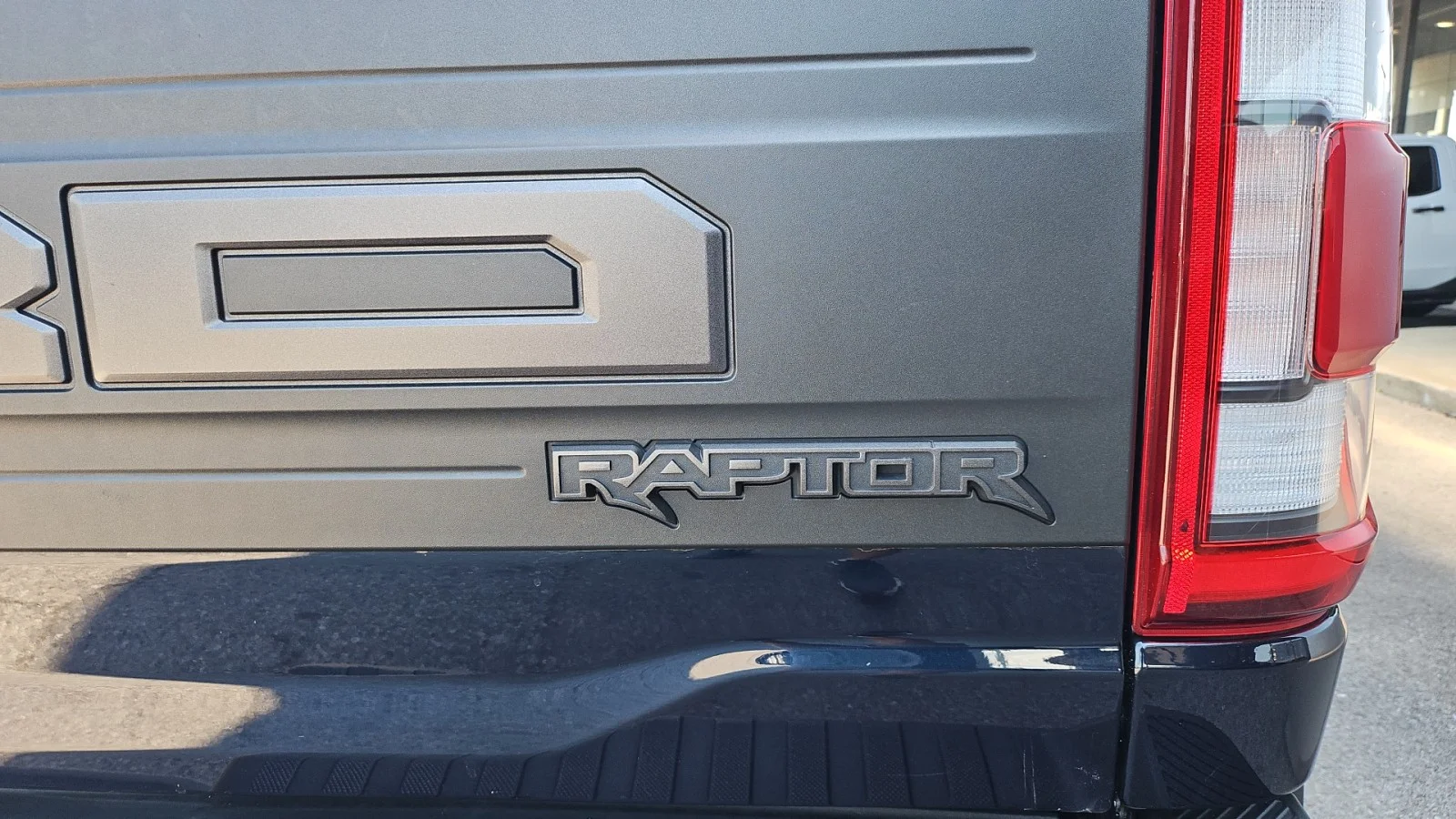 Used 2023 Blue Ford 2023 FORD F-150 RAPTOR CREW CAB 4DR 145 WB 4WD image 5