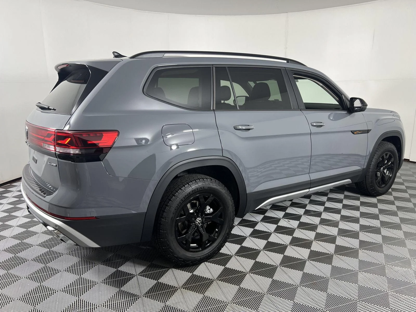 Used 2026 Pure Gray Volkswagen 2.0T Peak Edition image 11