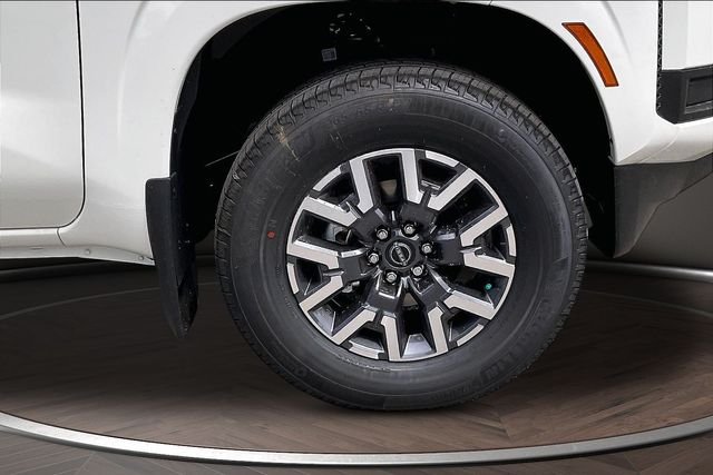 New 2026 Glacier White Nissan Crew Cab SV image 12