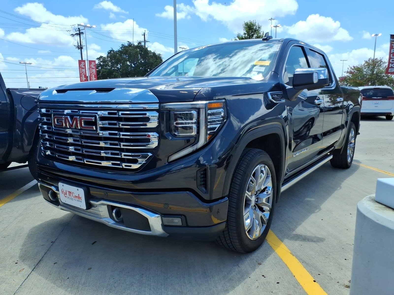 2022 GMC Sierra 4WD Crew Cab Short Box Denali's photo