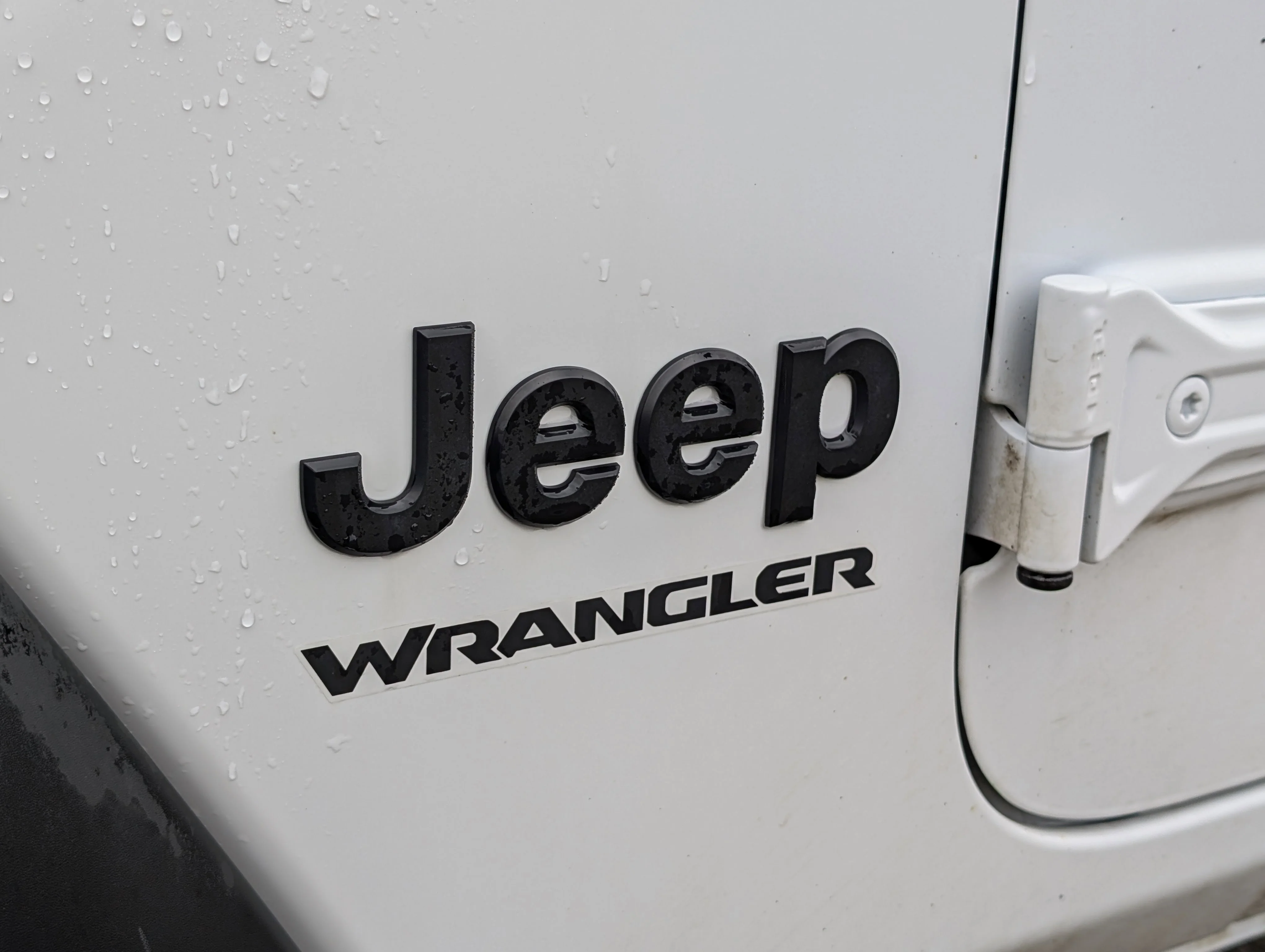 Used 2025 Bright White Jeep Sport image 14