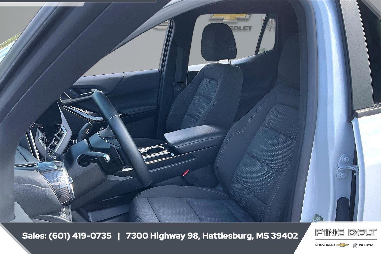 Used 2026 Summit White Chevrolet LT image 18