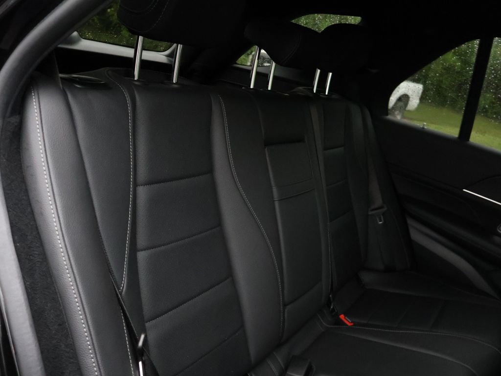 Used 2025 Black Mercedes-Benz GLE 350 image 34
