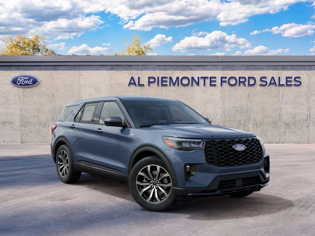 New 2027 Vapor Blue Metallic Ford ST-Line image 35