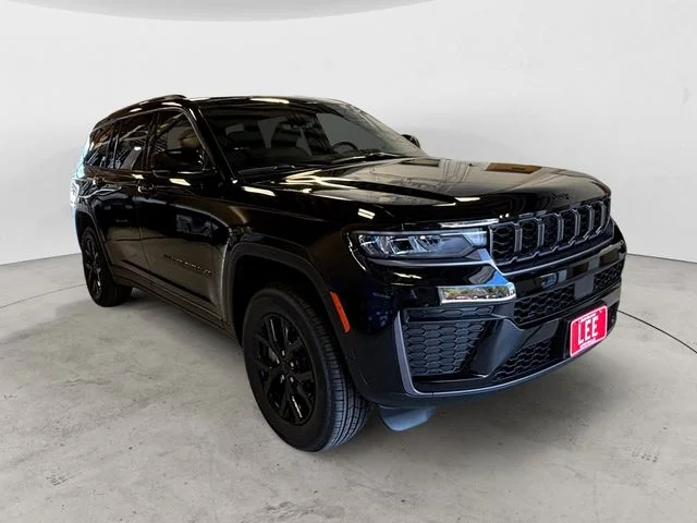 New 2026 Black Jeep Altitude image 8