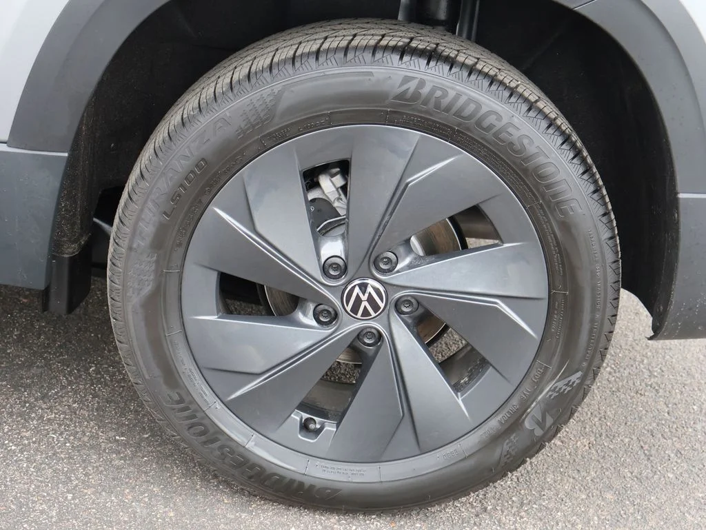 New 2026 Silver Volkswagen 1.5T S image 35