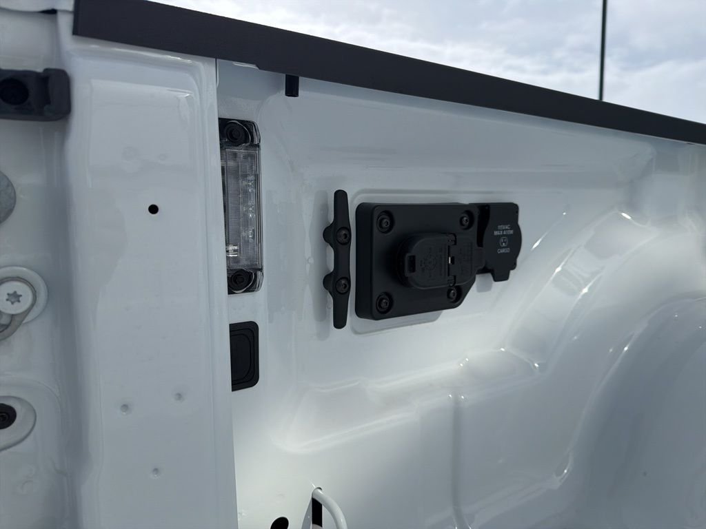 New 2026 Bright White Clear-Coat Exterior Paint RAM Laramie image 8