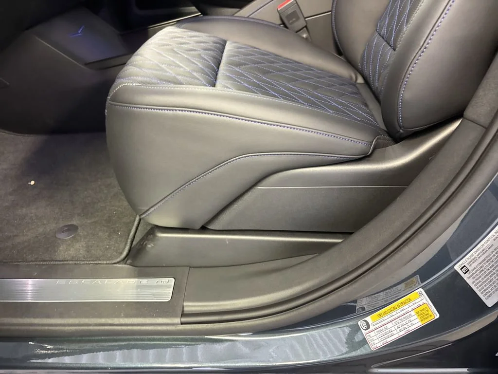 2025 Cadillac Escalade IQ Luxury 1 - Photo 25
