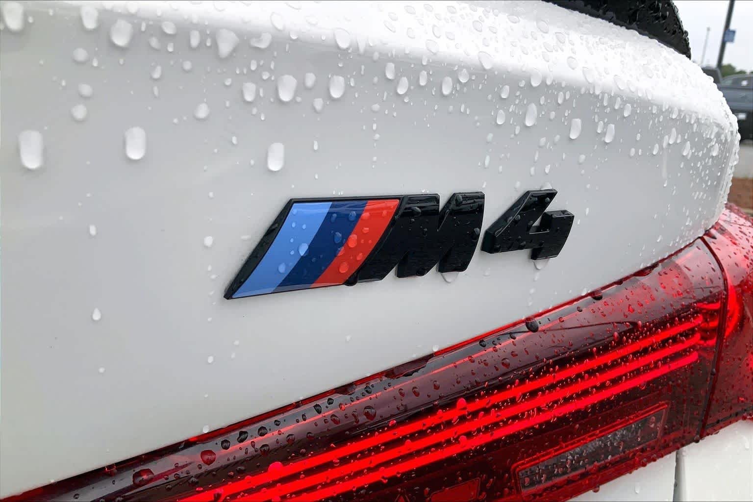 Used 2025 Alpine White BMW  image 10