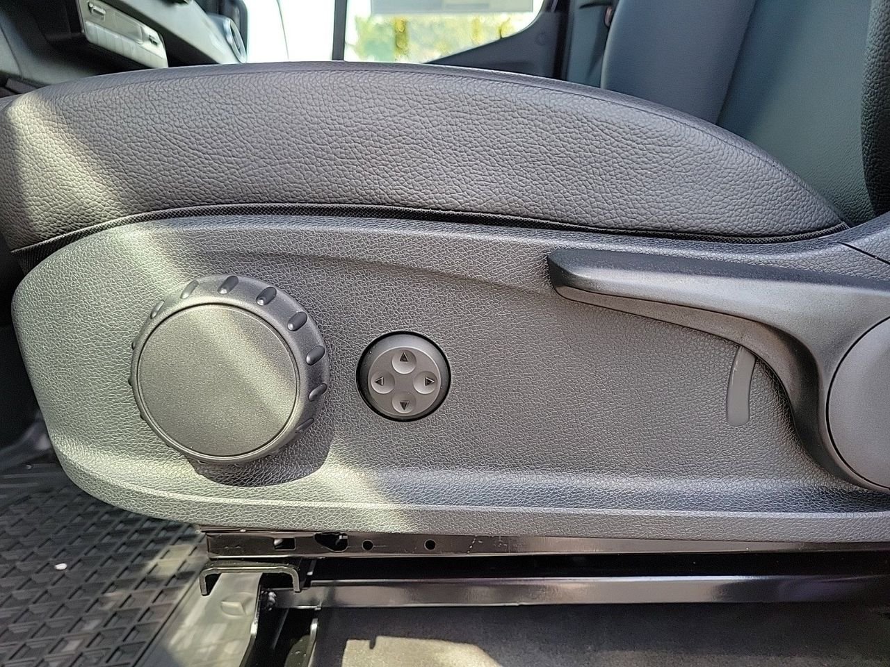 2025 Mercedes-Benz Sprinter Cargo Van Base - Photo 15