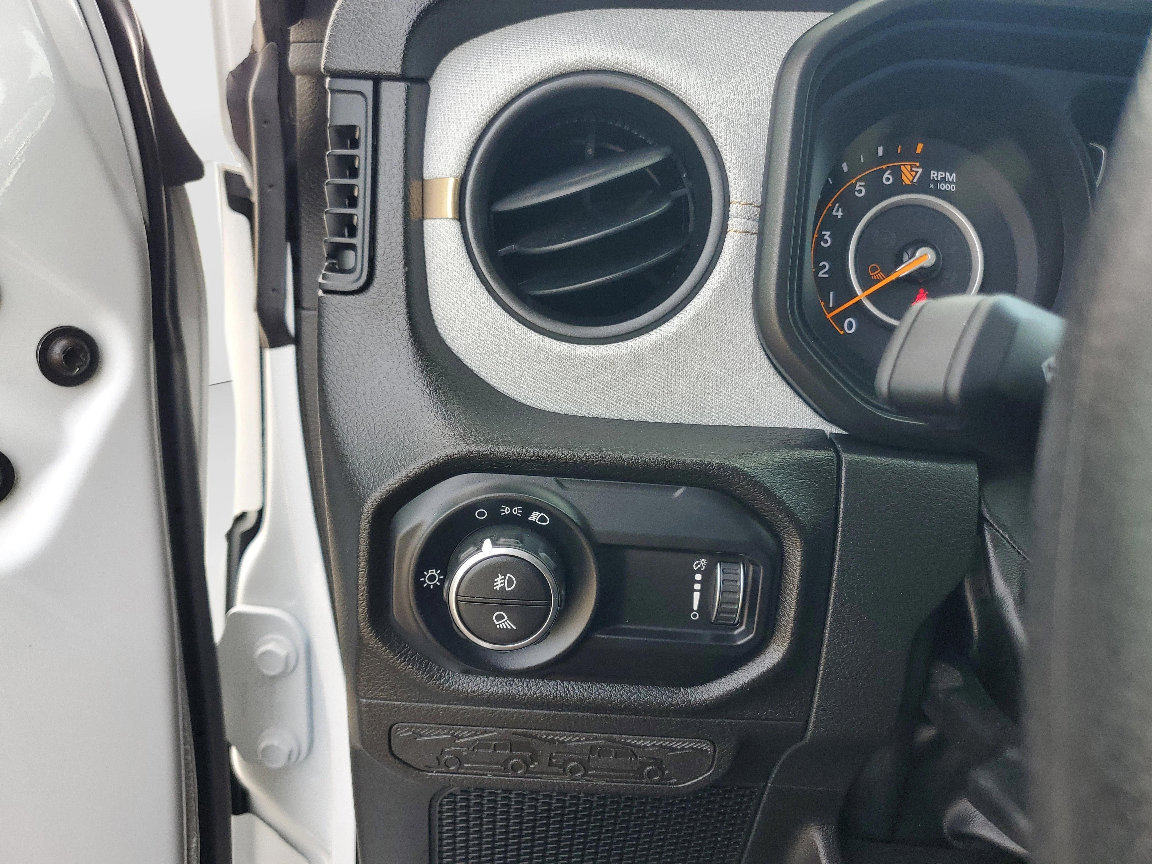 Used 2024 White Jeep Sport image 25