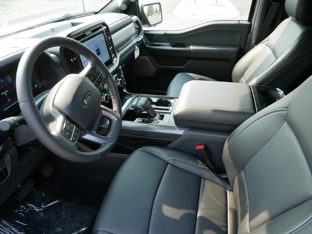 New 2026 Iconic Silver Metallic Ford Lariat® image 11